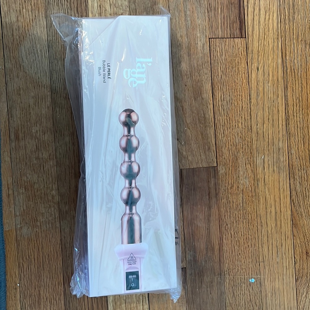 BRAND NEW Lange Bubble Wand in color Blush
